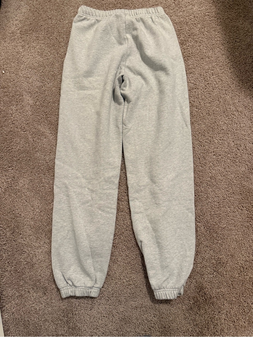 Aritzia grey sweatpants - Picture 6 of 6
